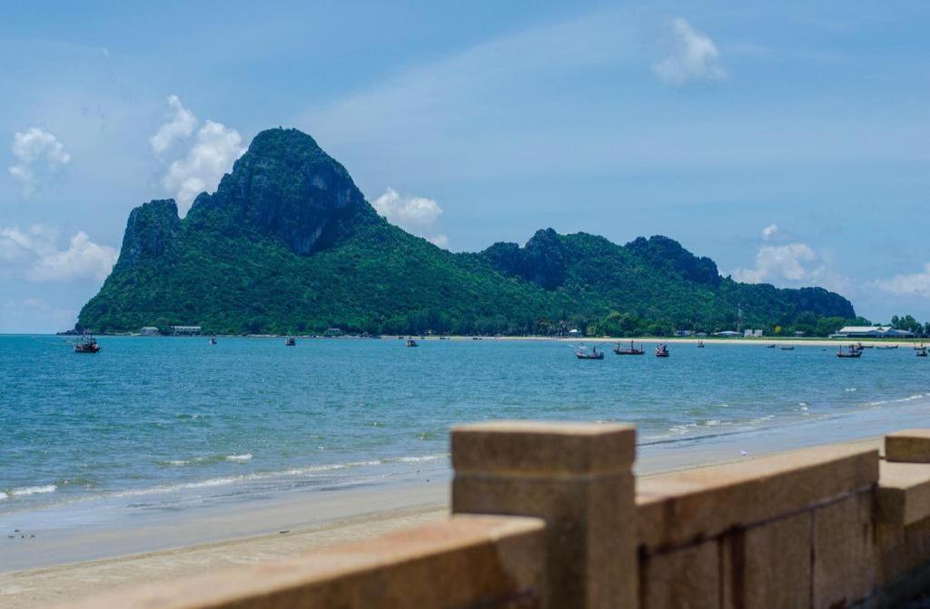 De Hostel Prachuap Khiri Khan Exterior photo