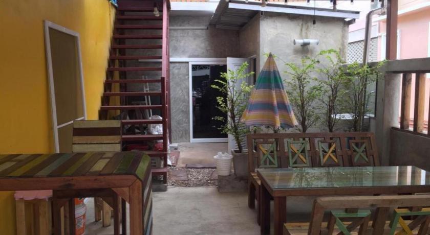 De Hostel Prachuap Khiri Khan Exterior photo